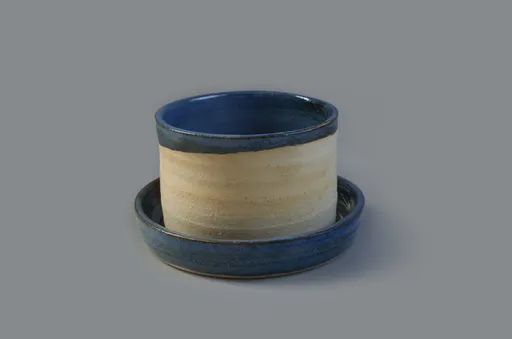 Blue plant pot with saucer