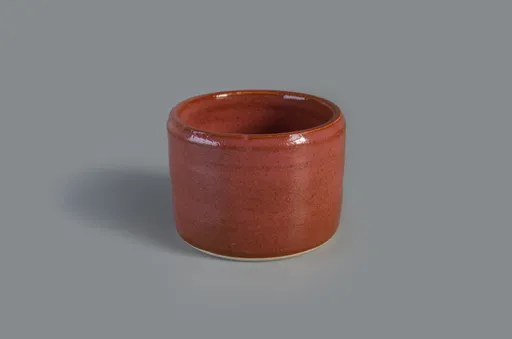 Simple orange pot